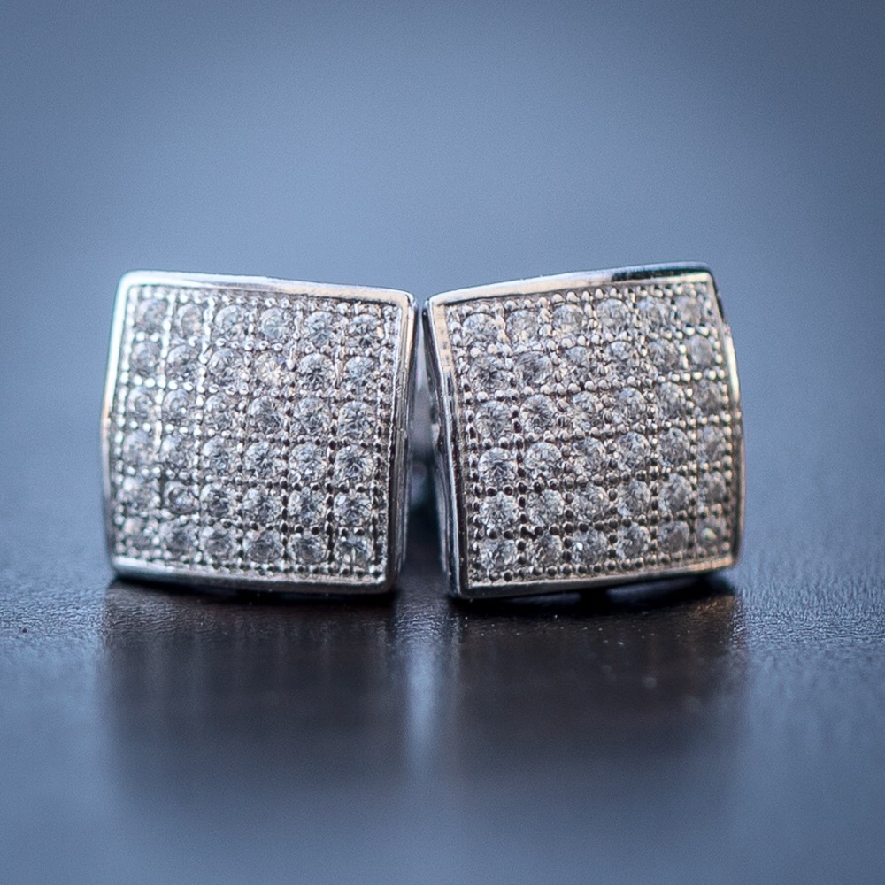 Men’s White Gold Square Stud Earrings
